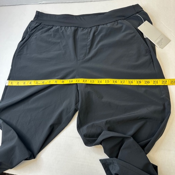 Zella Black Zelflex Lightweight 4 way stretch cropped pants size Large - Picture 9 of 11